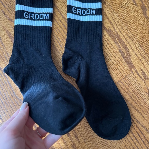 ⚫️Men’s one size fits all, NWOT, Groom crew socks⚫️ - Picture 5 of 5